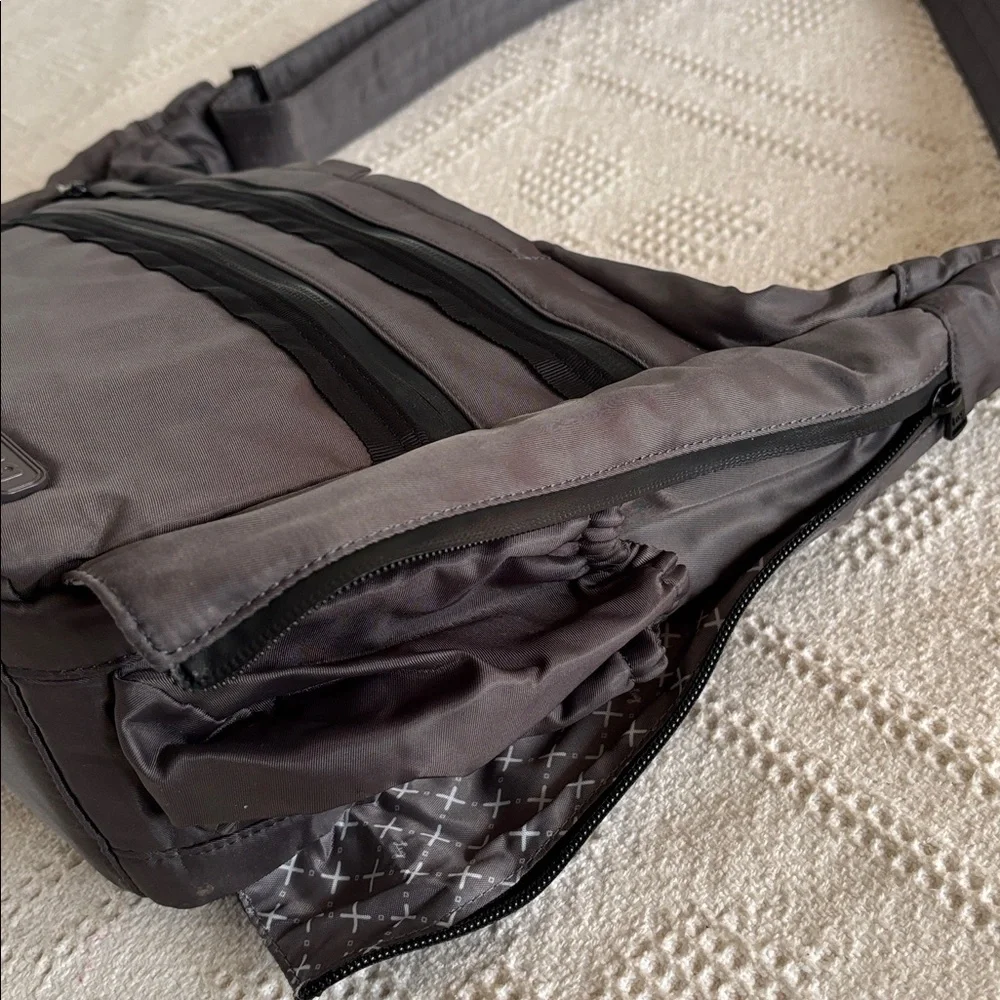 LUG TROOPER SLING BAG Purse‎ Gray Hidden Cargo Multi Pockets RFID Tote